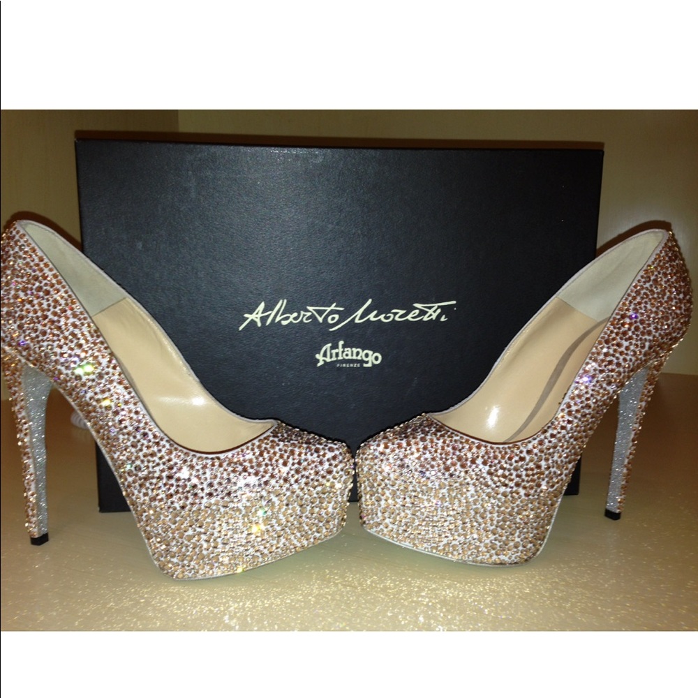 Alberto Moretti heels